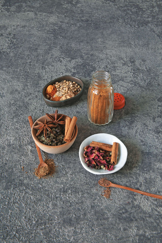 Image of Ras el Hanout spice mix from Bold Flavored Vegan Kitchen